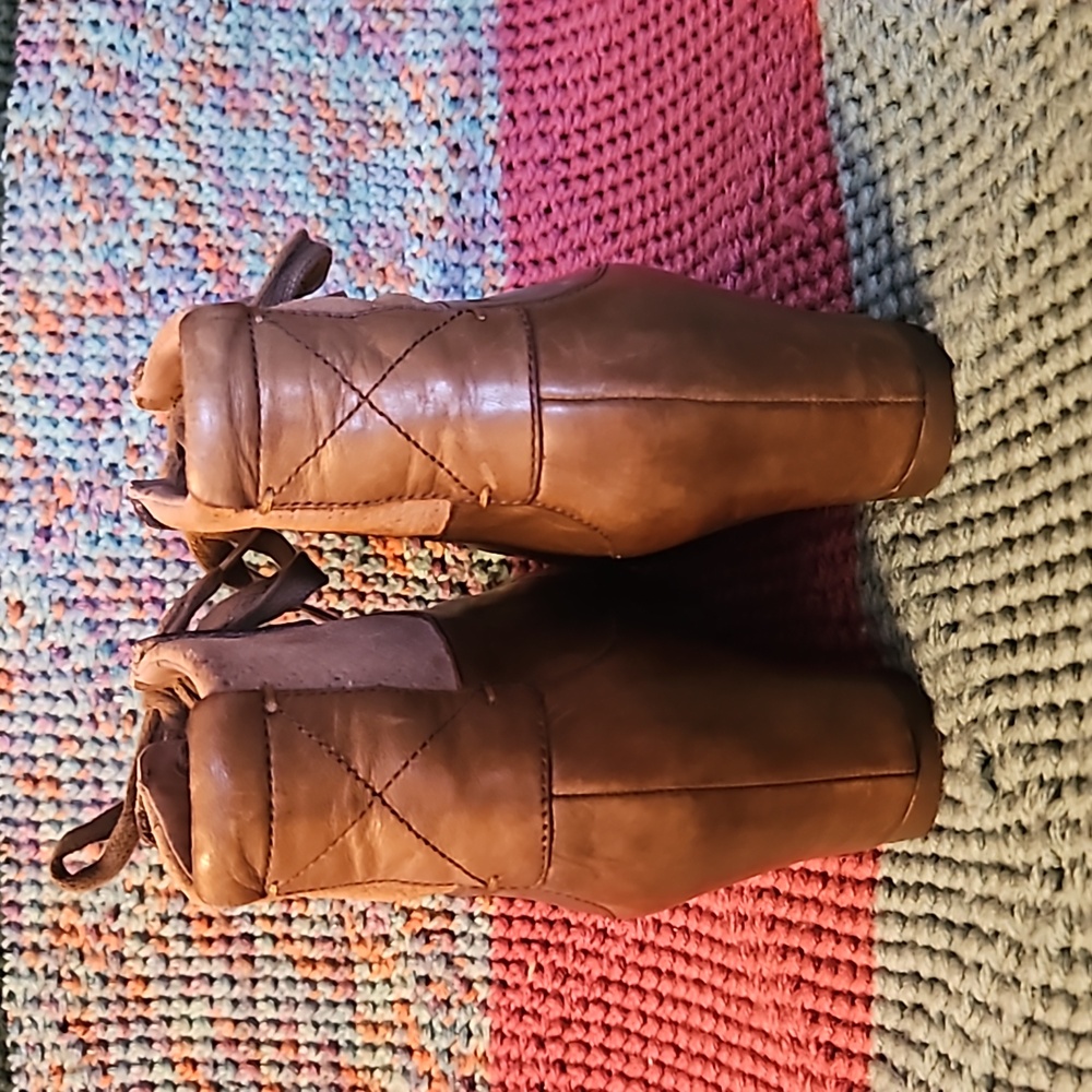 Merrell booties - Picture 3 of 6